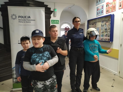 SPOTKANIE Z POLICJANTKAMI - zdjęcia - zdjęcie7