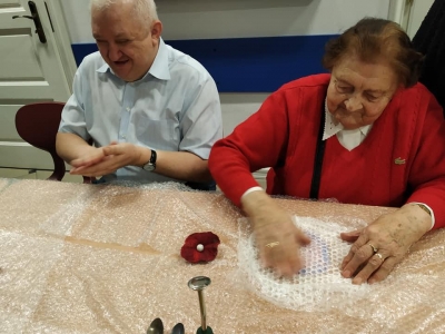 ZAJĘCIA INTEGRACYJNE Z MIESZKAŃCAMI DPS W ŻYWCU - zdjęcia - zdjęcie6
